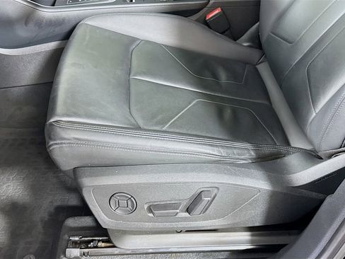 Used 2022 Audi Q3 2.0T Premium w/ Convenience Package image 22