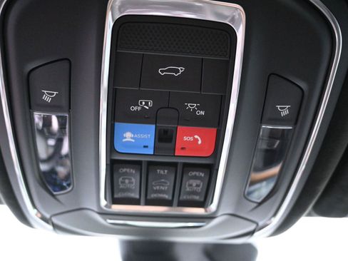 Used 2025 Jeep Grand Cherokee L Summit image 36