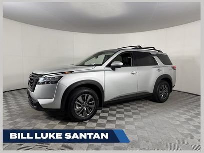 Used 2022 Nissan Pathfinder SV w/ SV Black Package