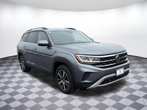 Used 2023 Volkswagen Atlas SE AWD/4WD image 7