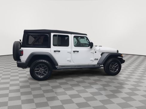 Used 2024 Jeep Wrangler Unlimited Sport AWD/4WD image 37