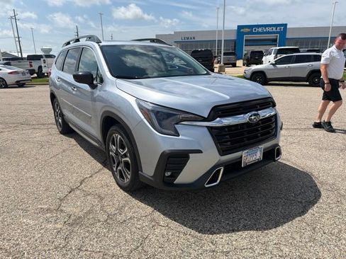 Used 2024 Subaru Ascent Touring AWD/4WD image 2