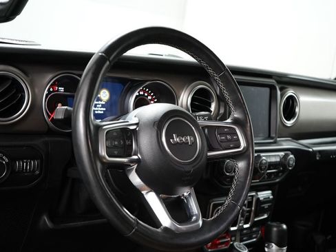 Used 2020 Jeep Wrangler Unlimited Rubicon w/ Dual Top Group AWD/4WD image 13