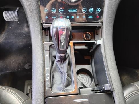 Used 2017 Ford Taurus Limited FWD image 20