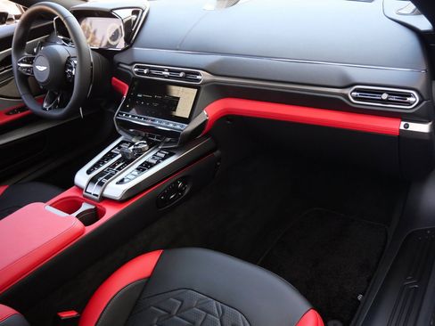 New 2025 Aston Martin Vanquish image 24