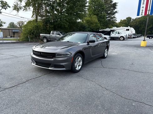 Used 2023 Dodge Charger SXT image 7