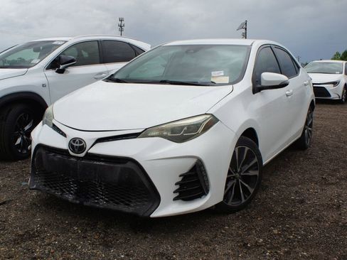 Used 2018 Toyota Corolla SE FWD image 6