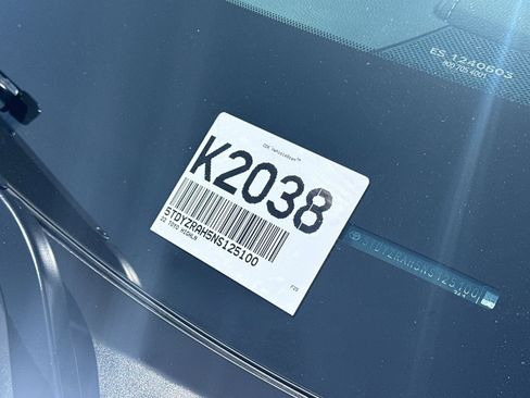 Used 2022 Toyota Highlander Limited image 30