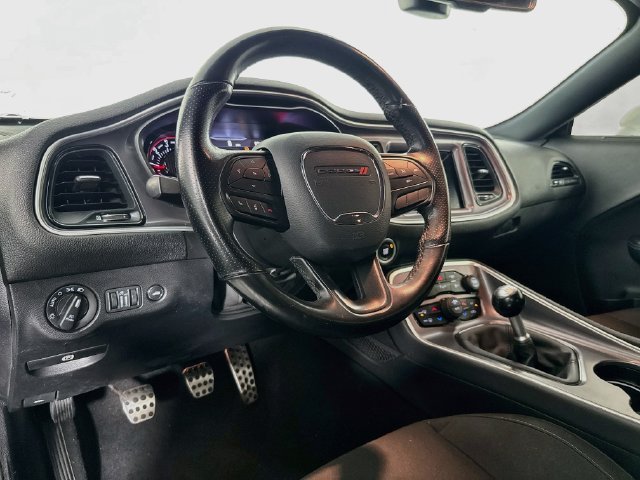 Used 2020 Dodge Challenger R/T w/ Blacktop Package RWD image 20