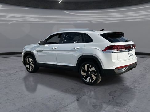 New 2026 Volkswagen Atlas Cross Sport SE FWD image 4