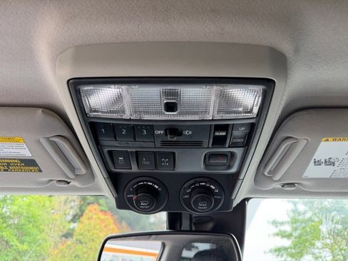 Used 2021 Toyota 4Runner TRD Off-Road Premium w/ Moonroof Package AWD/4WD image 29