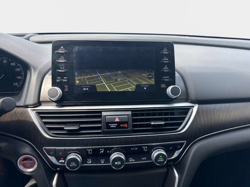 Used 2022 Honda Accord Touring image 16