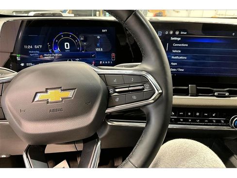 Used 2025 Chevrolet Equinox LT w/ Convenience Package II AWD/4WD image 20