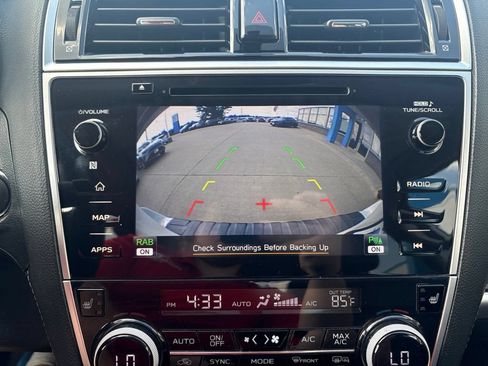 Used 2019 Subaru Outback 2.5i Limited AWD/4WD image 23