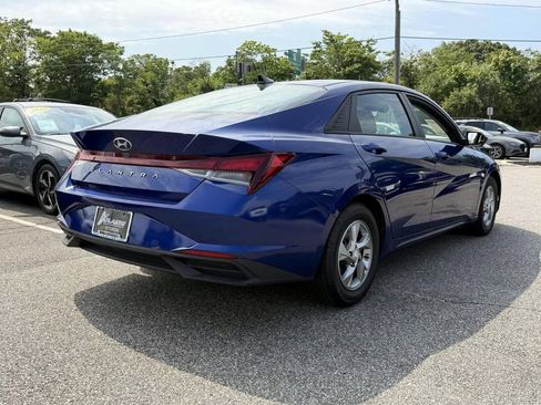 Used 2021 Hyundai Elantra SE FWD image 6