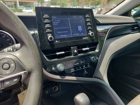 Used 2023 Toyota Camry LE FWD image 22