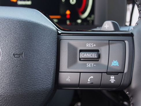 New 2026 Nissan Pathfinder SL image 22