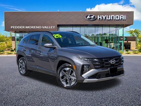 Certified 2025 Hyundai Tucson SEL image 2