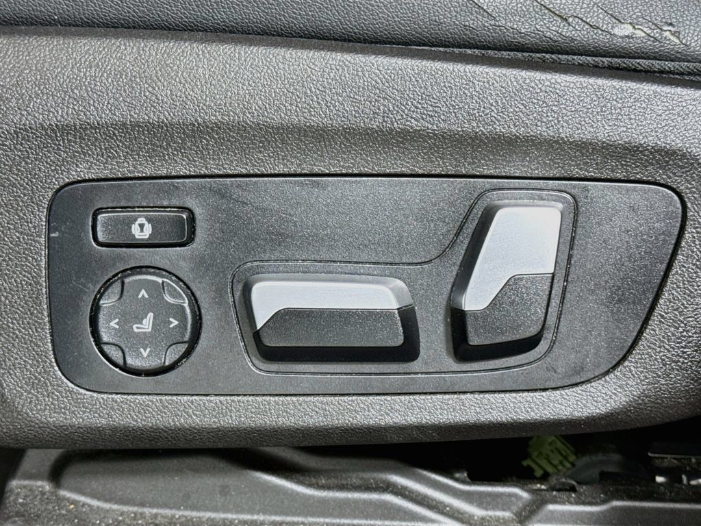 Used 2019 BMW X3 xDrive30i w/ Convenience Package AWD/4WD image 18