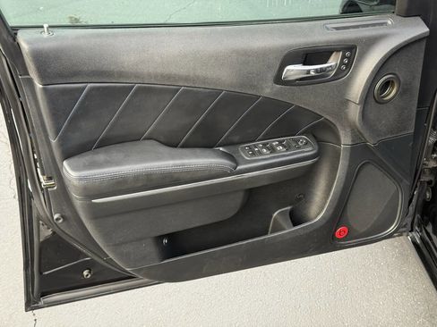 Used 2013 Dodge Charger R/T image 11