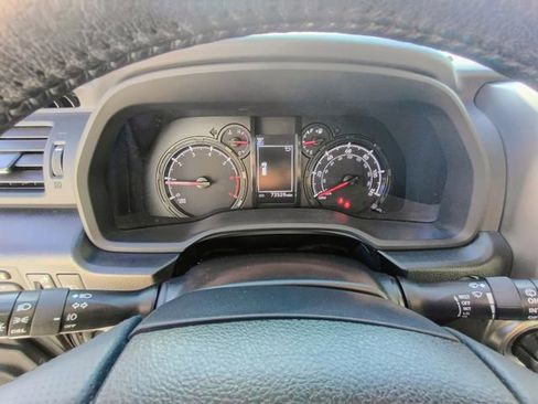 Used 2022 Toyota 4Runner SR5 Premium w/ Moonroof Package RWD image 13