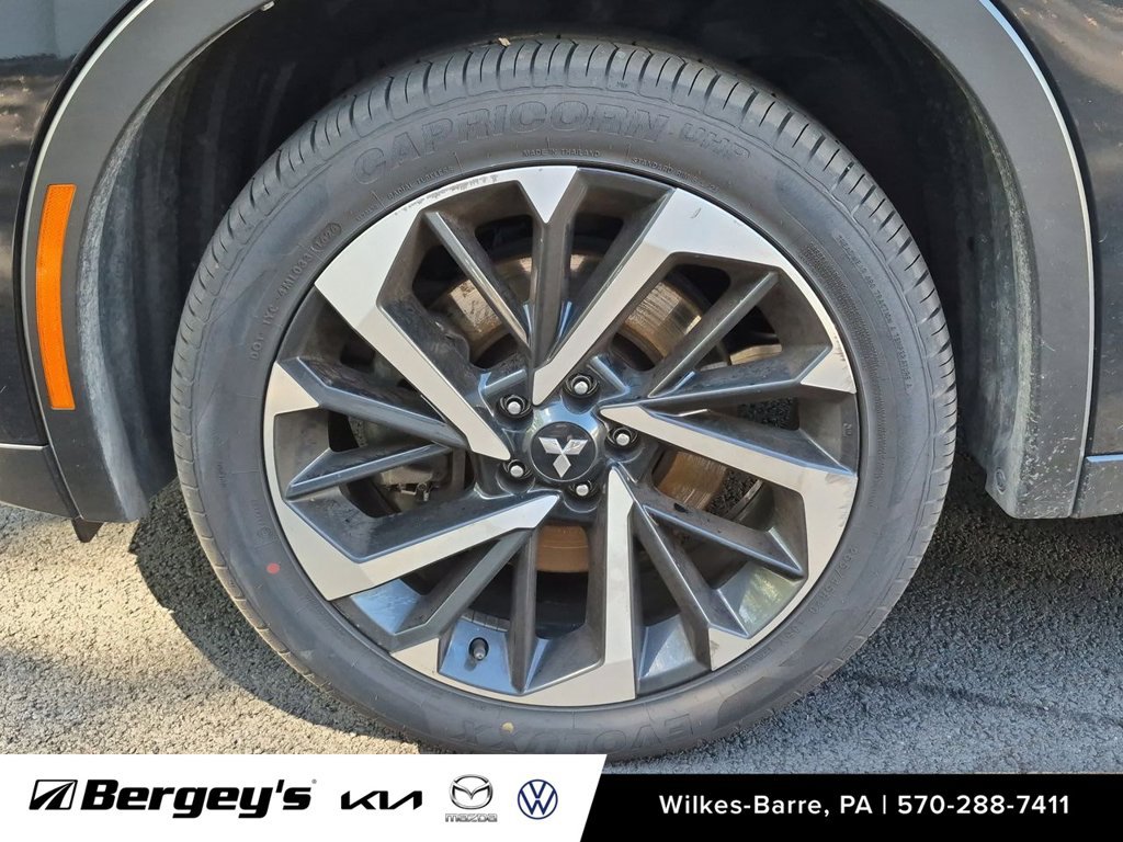 Used 2023 Mitsubishi Outlander SE AWD/4WD image 11