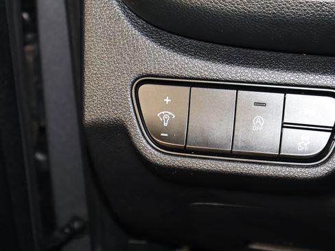 Used 2022 Kia Seltos LX image 35