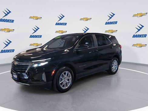 Used 2023 Chevrolet Equinox LT image 4
