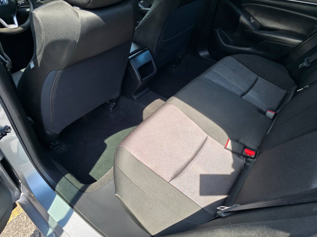 Used 2019 Honda Accord LX image 22