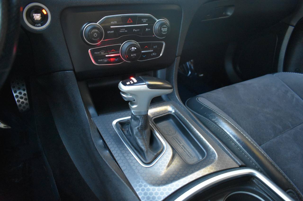Used 2017 Dodge Charger R/T Scat Pack w/ Beats Audio Group RWD image 32