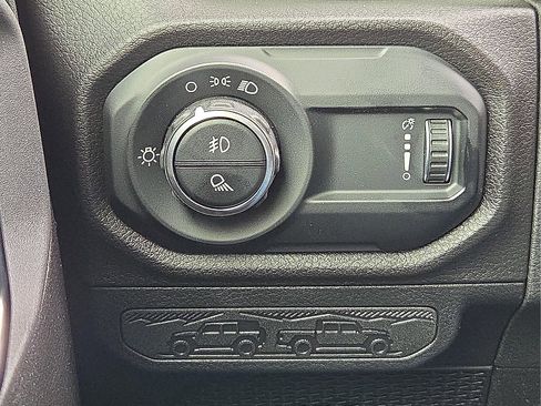 New 2025 Jeep Gladiator Sport image 20