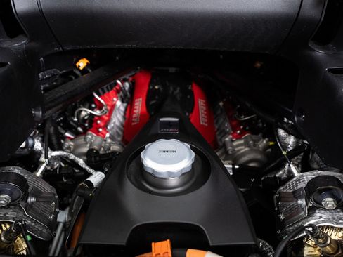 Certified 2023 Ferrari SF90 Spider AWD/4WD image 23
