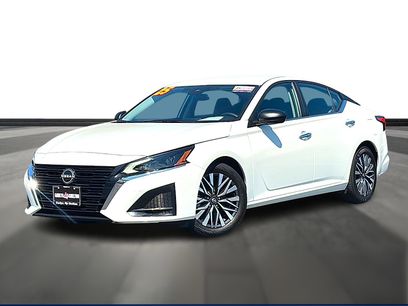 Used 2025 Nissan Altima 2.5 SV