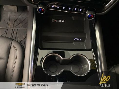 Used 2025 Chevrolet Tahoe Z71 w/ Comfort Package image 19