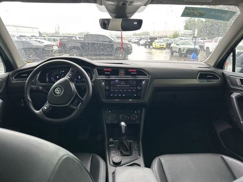 Used 2020 Volkswagen Tiguan SEL w/ 3rd Row Seat Package AWD/4WD image 7