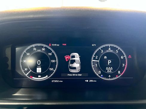 Used 2019 Land Rover Discovery HSE image 23