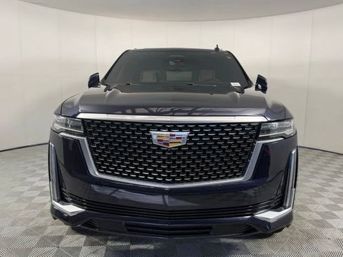 Used 2023 Cadillac Escalade Premium Luxury AWD/4WD image 5