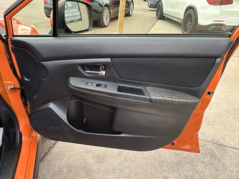 Used 2013 Subaru Crosstrek 2.0i Premium AWD/4WD image 16