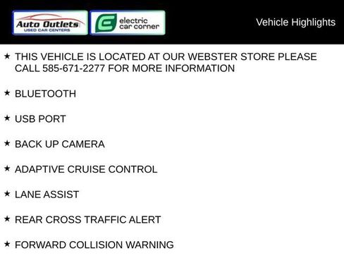 Used 2021 Toyota Highlander LE AWD/4WD image 4