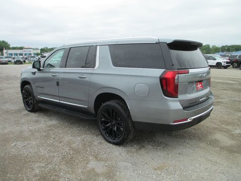 New 2026 GMC Yukon XL Elevation w/ Elevation Premium Package AWD/4WD image 6