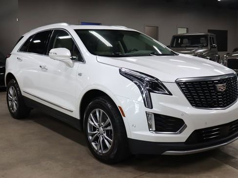 Used 2023 Cadillac XT5 Premium Luxury w/ Technology Package AWD/4WD image 7