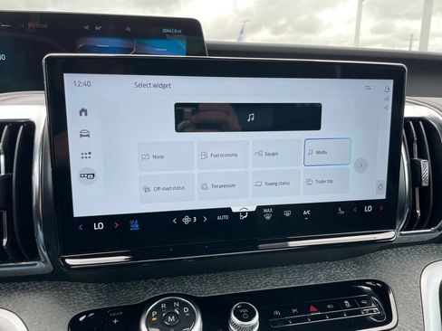 Used 2025 Ford Expedition Tremor AWD/4WD image 22