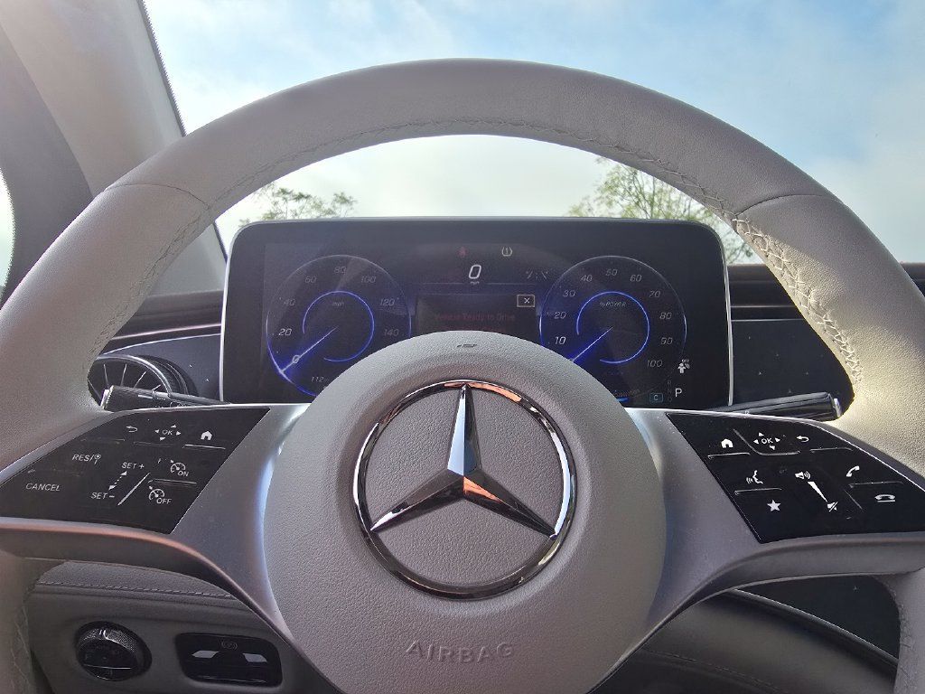 Certified 2023 Mercedes-Benz EQE 350+ 4MATIC SUV image 28