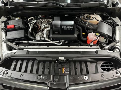 Used 2025 Chevrolet Silverado 1500 RST AWD/4WD image 34