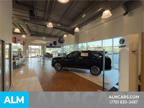 Used 2022 Volvo XC90 T5 Momentum w/ Protection Package Premier image 32