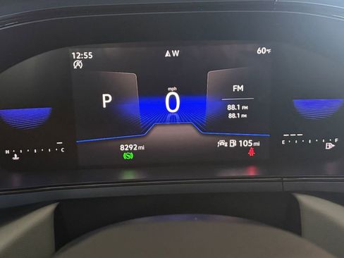 Certified 2023 Volkswagen Taos SE image 18