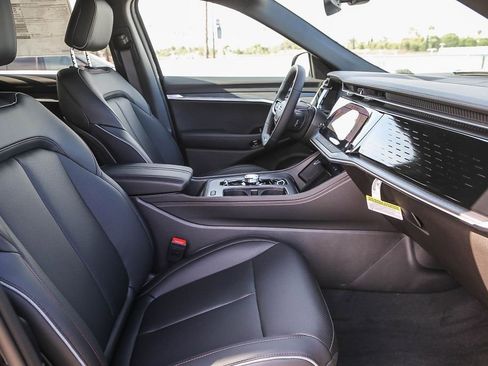 New 2025 Jeep Wagoneer S Limited AWD/4WD image 17