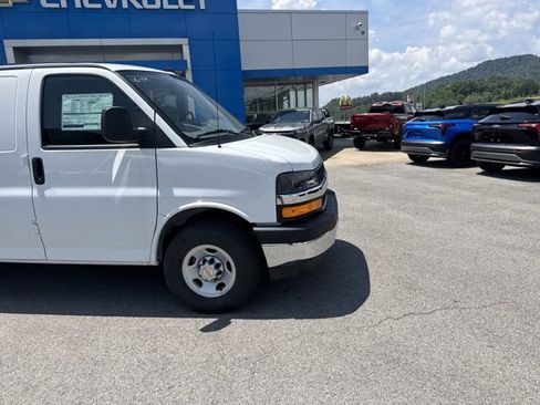 New 2025 Chevrolet Express 2500 w/ Driver Convenience Package RWD image 2