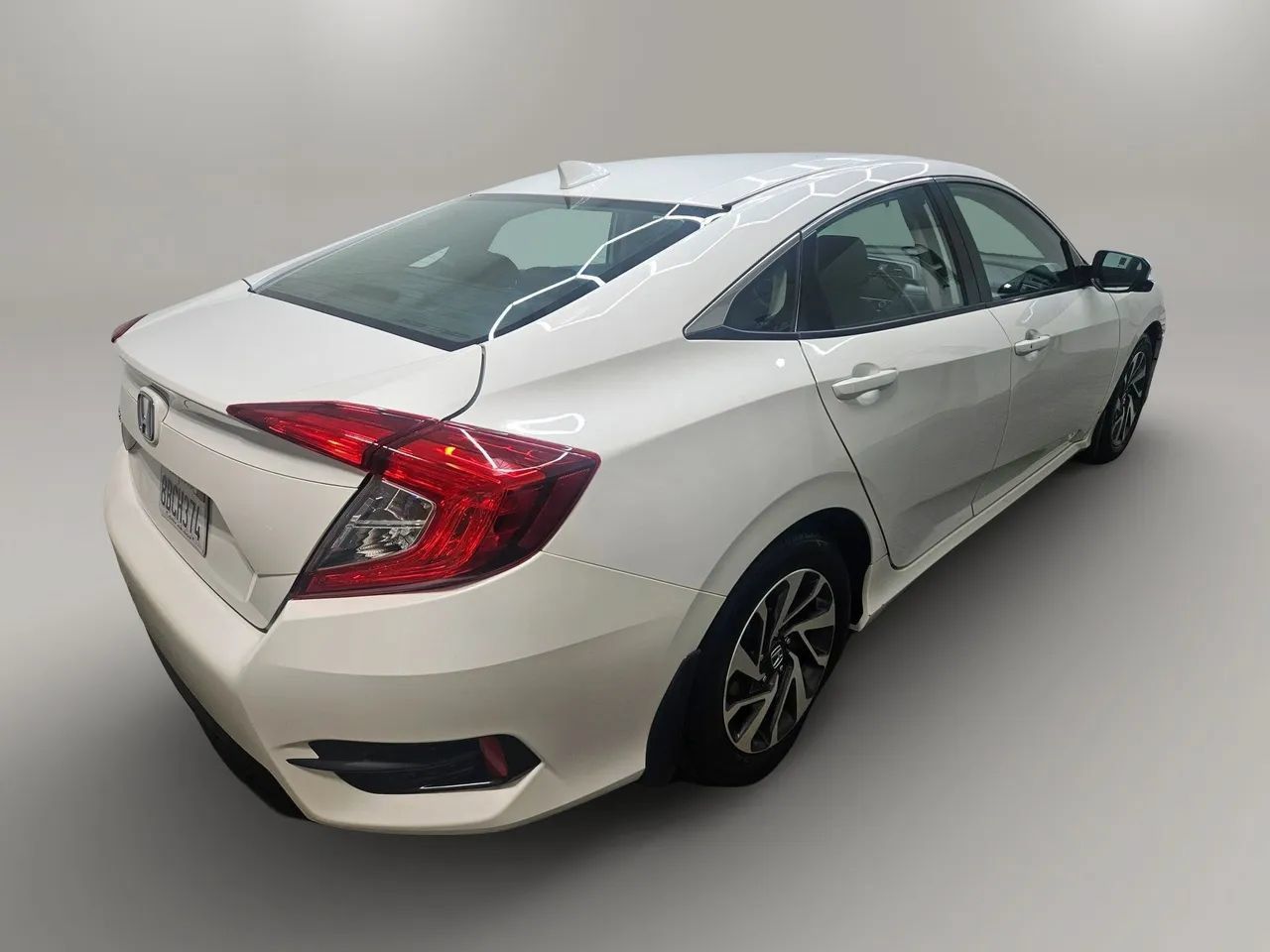 Used 2018 Honda Civic EX image 5