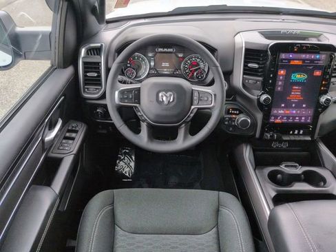 Used 2025 RAM 1500 Big Horn AWD/4WD image 16
